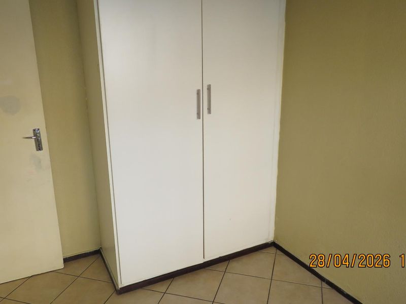 Secure 2-Bed Estate Living with Lifestyle Perks - Photo 10