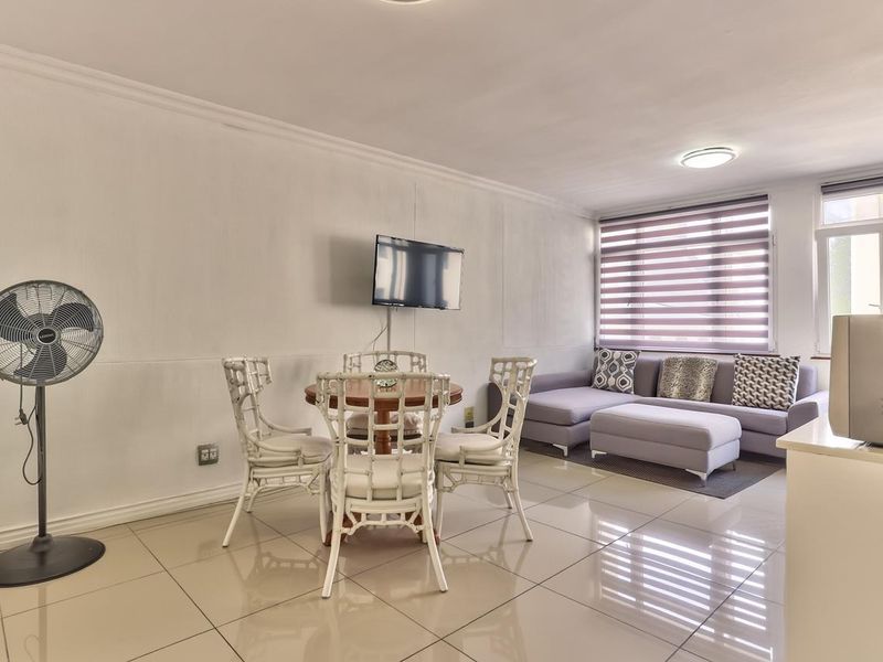 ONE BED APARTMENT TO RENT - Photo 2
