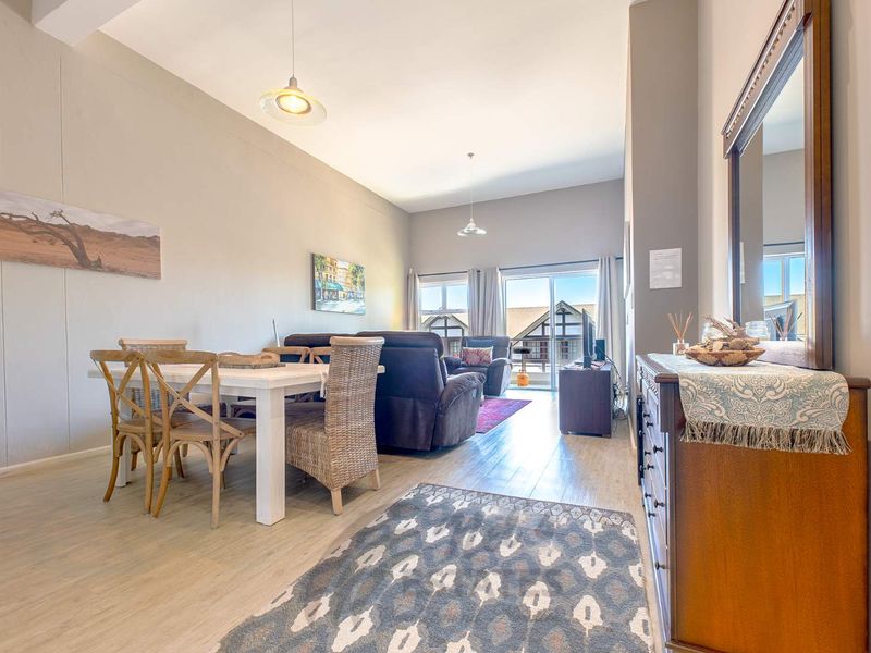 Furnsihed Townhouse to Rent in Central Swakopmund - Photo 2
