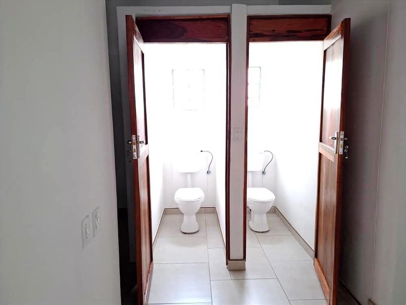 Office spaces for rent in Mavanze, Rundu - Photo 7