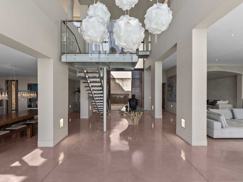 A Rare Architectural Masterpiece with Iconic Camps Bay Views - Photo 10