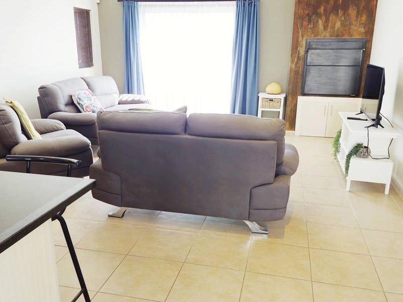 Swakopmund- To Let-N$18 000 - Photo 4