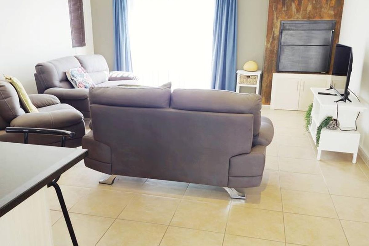 Swakopmund- To Let-N$18 000 - Photo 4