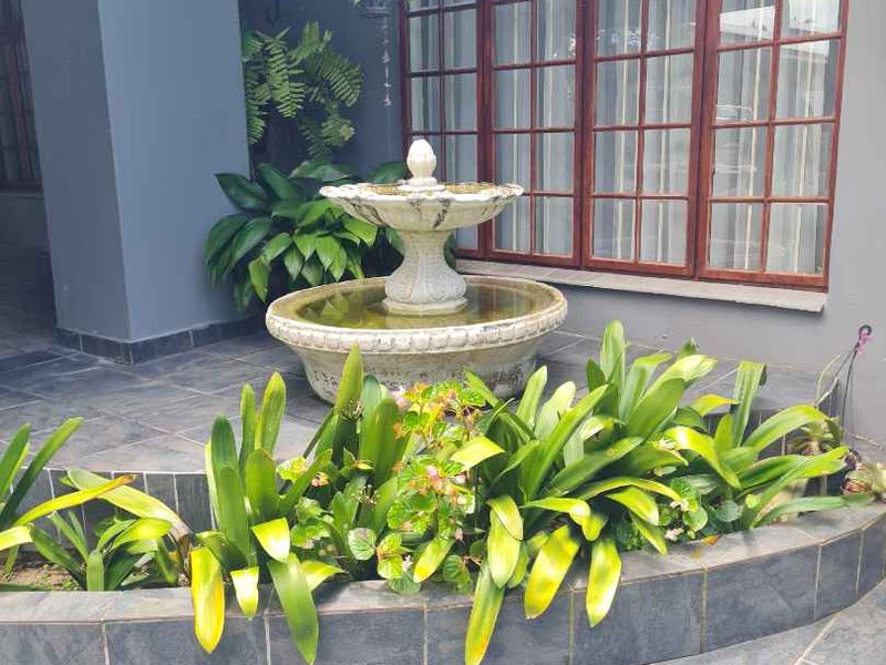 Ideal Family Home or Investment Opportunity 🏠 - Photo 9