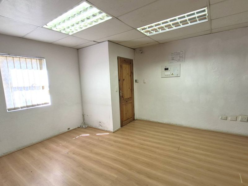 Northgate Office Park - 2 Offices avaialble  - Deal of the Year! - Photo 5