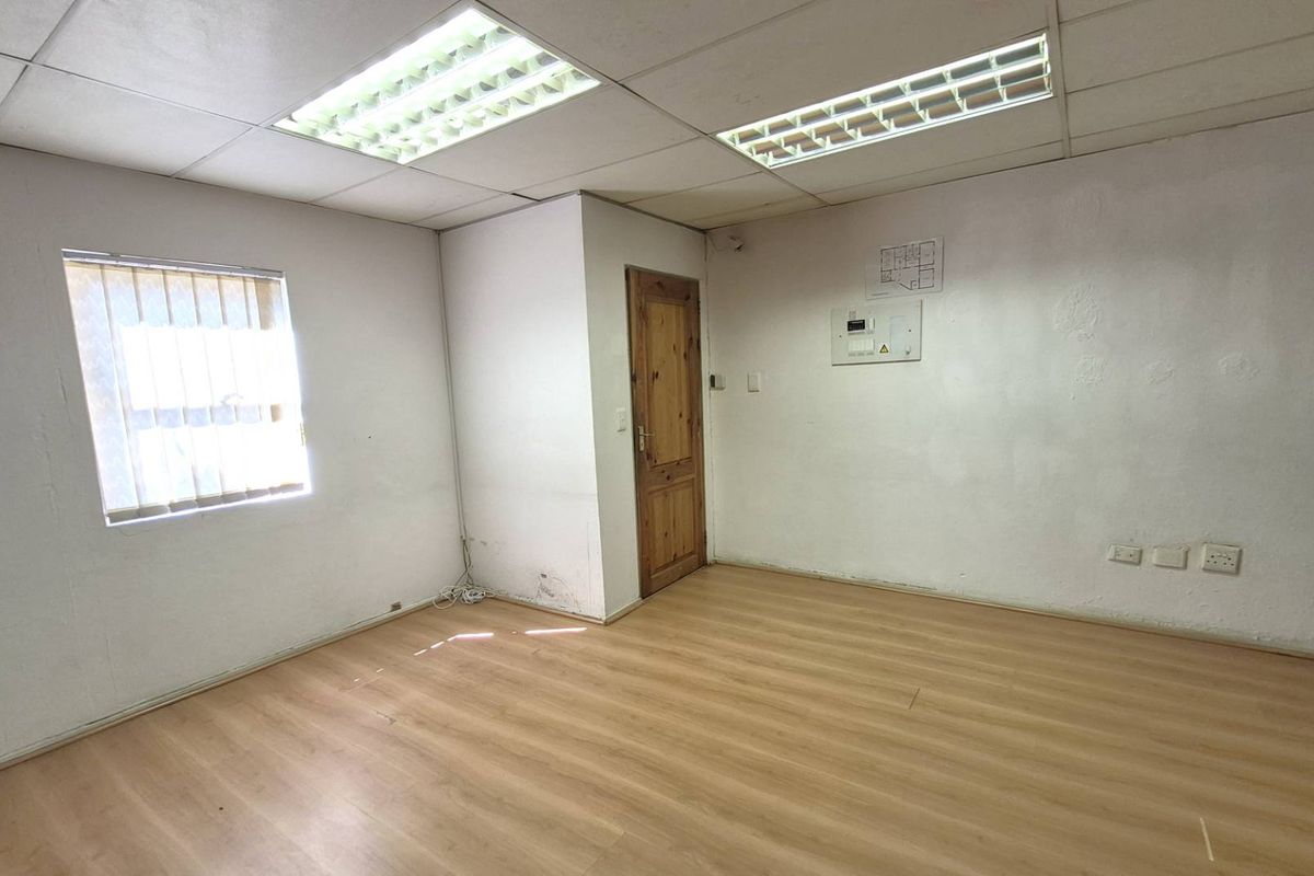 Northgate Office Park - 2 Offices avaialble  - Deal of the Year! - Photo 5