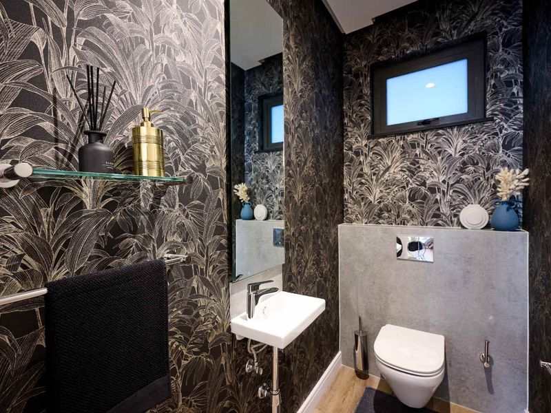 Exquisite 2-Bedroom Apartment in City Center, Steyn City - Photo 8