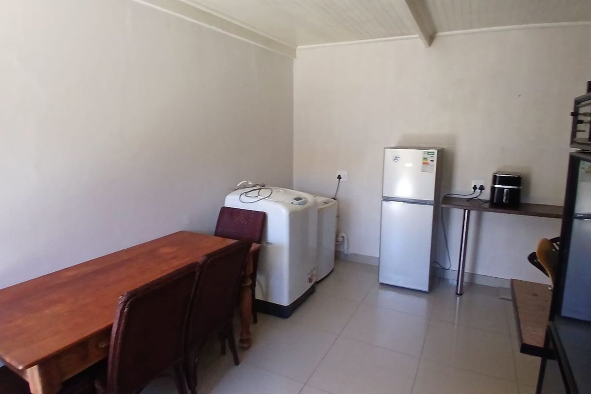 4 Bedroom family home to rent in Fichardtpark - Photo 4