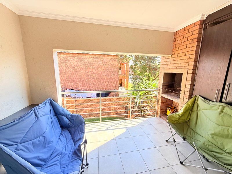 Convenient Location Meets Style and Comfort in One Home - Photo 7