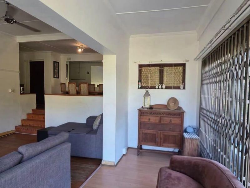 Millionaire's Mile Opportunity - Prime Position Under R2 Million! - Photo 2