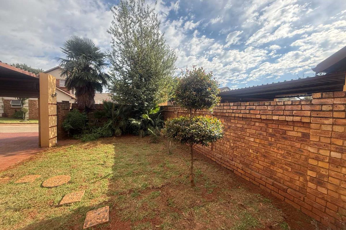 Elevated Living in the Heart of Glen Marais - Photo 2