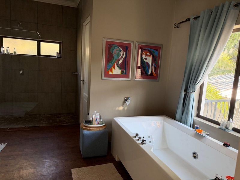 GUESTHOUSE / LUXURY RESIDENCE FOR SALE | EROS PARK, WINDHOEK Price: N$16,600,000 Excl. - Photo 8
