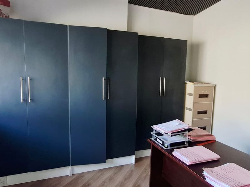 House With Business Configuration!! - Photo 8