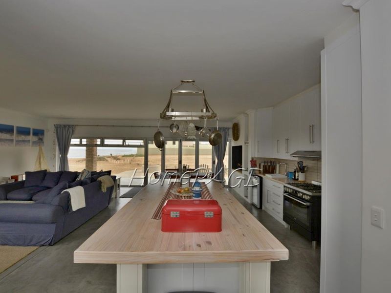 Ext 10, Henties Bay:  Stunning 3 Bedr Beachfront Beauty is for Sale - Photo 6