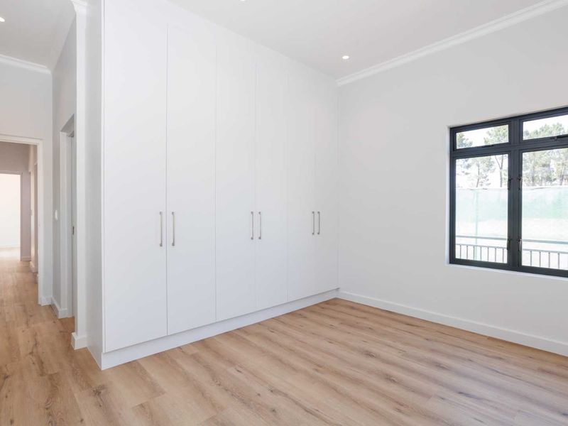 A Spacious Single-Level Home Designed for Elegant Retirement Living - Photo 10