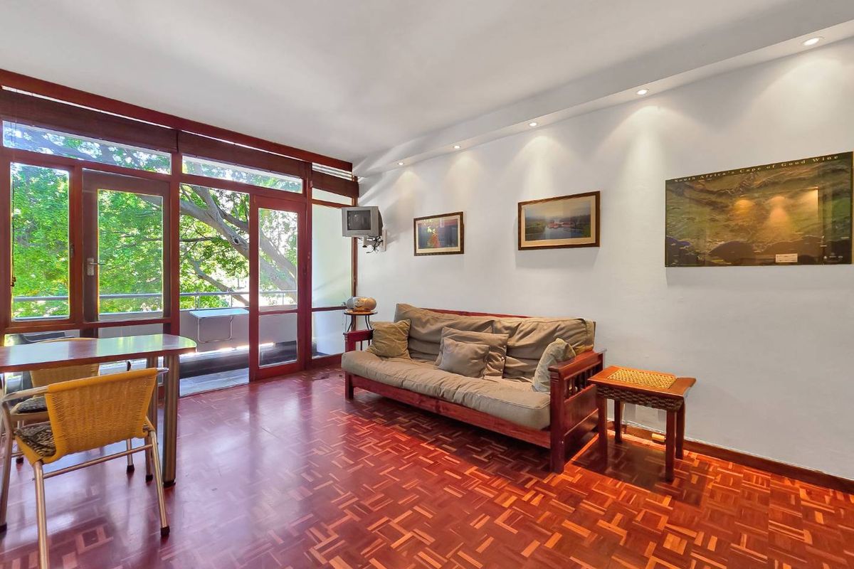 Charming Studio Apartment in St Martini Gardens - Photo 3