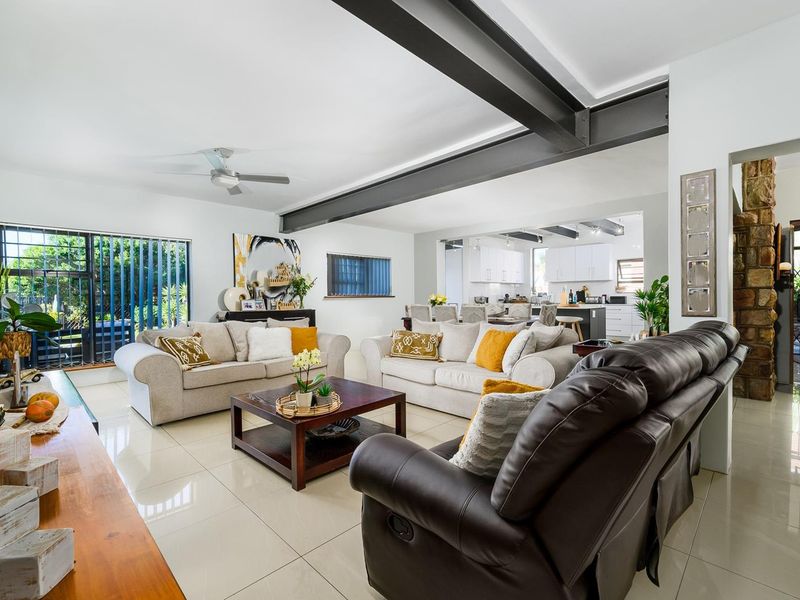 Income generator or extended family... - Photo 2