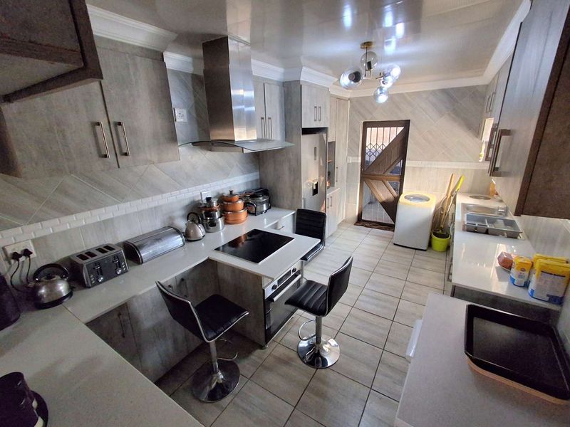 Three bedrooms house for sale in Mountain View - Photo 9