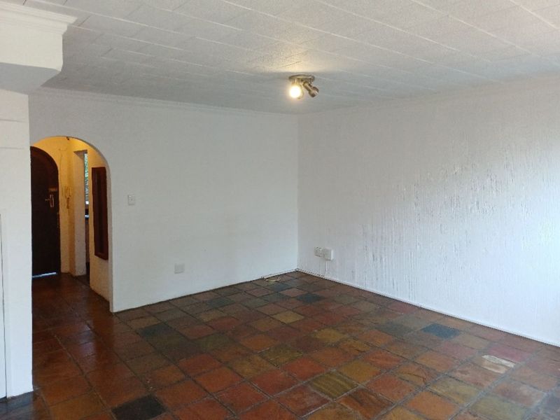 2 Bedroom 1 Bathroom unit in Cresta - Photo 9