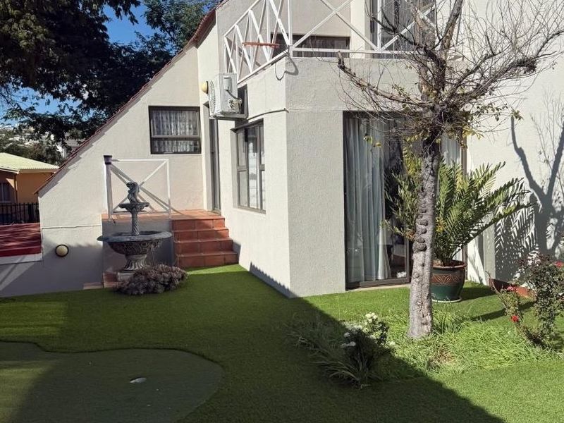 Beautiful freestanding house for sale in Ludwigsdorf - Photo 6