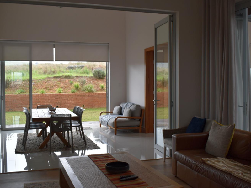 Three-bedroom House in Highland Gate - Photo 6