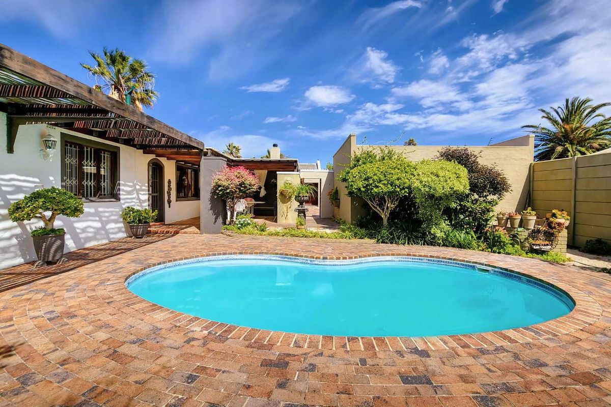 Penny's Cottage | Secure Serene Living - Photo 4