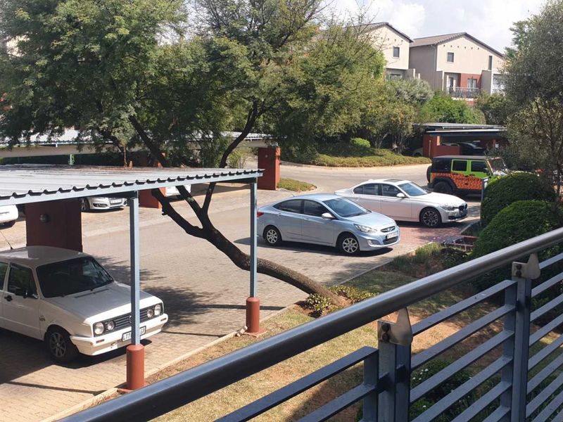 All you can ask for with the price tag to match. - Photo 7