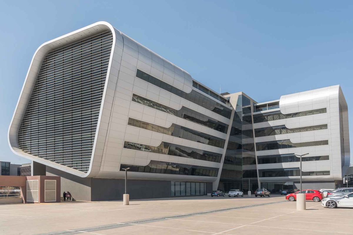 Book serviced office space for businesses of all sizes in SPACES Waterfall - Photo 2