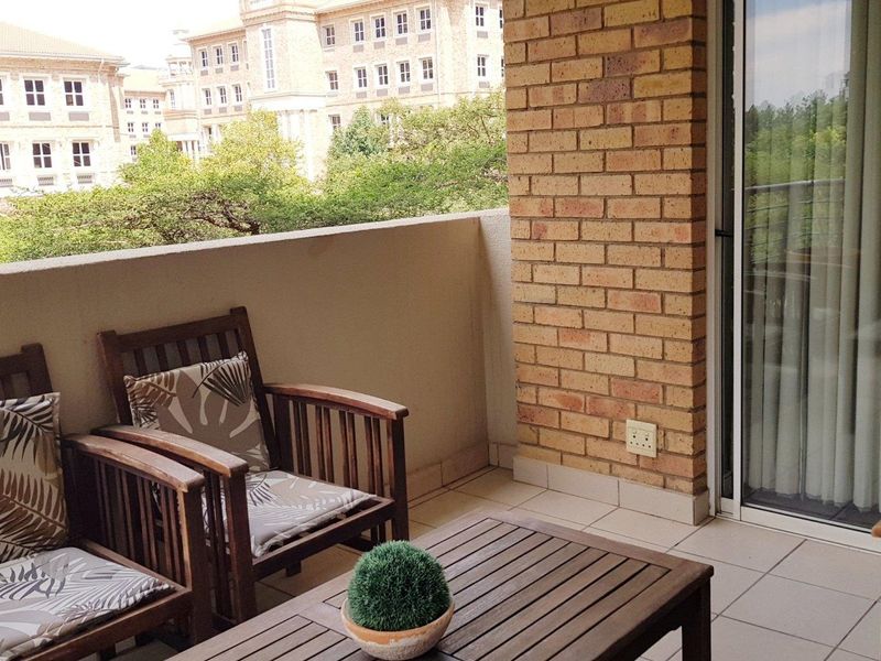 Elegantly Furnished Apartment to Let in the Heart of Sandton - Photo 7