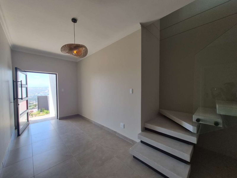 Exquisite Modern 3-Bedroom Home in Hartenbos Heuwels, Hartenbos - Photo 5