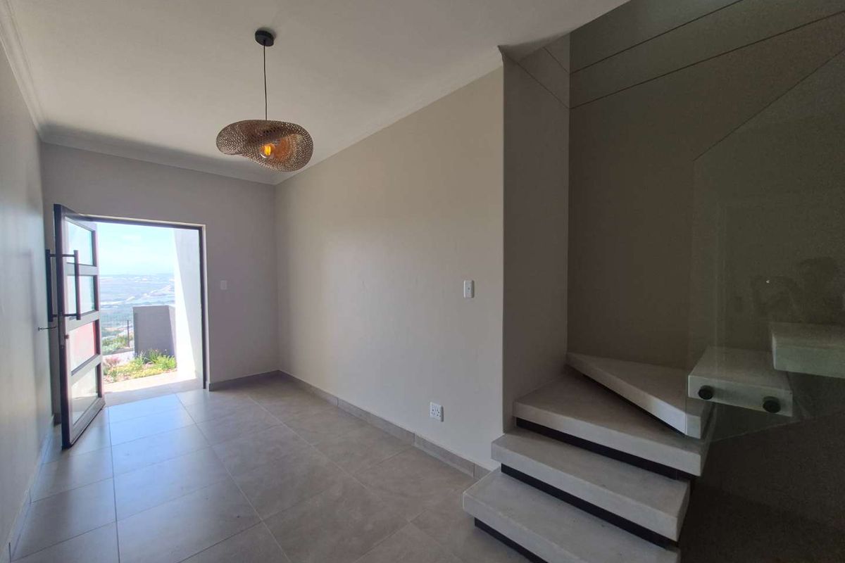 Exquisite Modern 3-Bedroom Home in Hartenbos Heuwels, Hartenbos - Photo 5