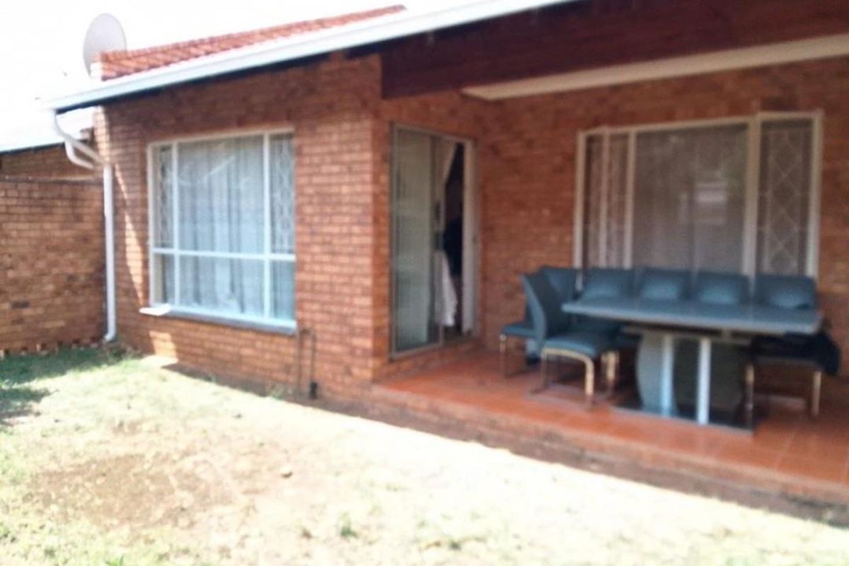 Young family - Photo 4