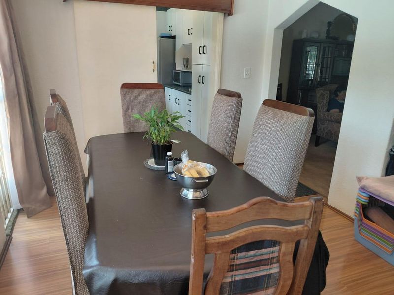 4 Bedroomed Family Home For Sale In The Enclosed Area of Brentwood Park - Photo 4