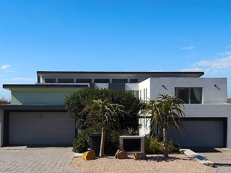 Your Coastal Sanctuary awaits - Photo 2