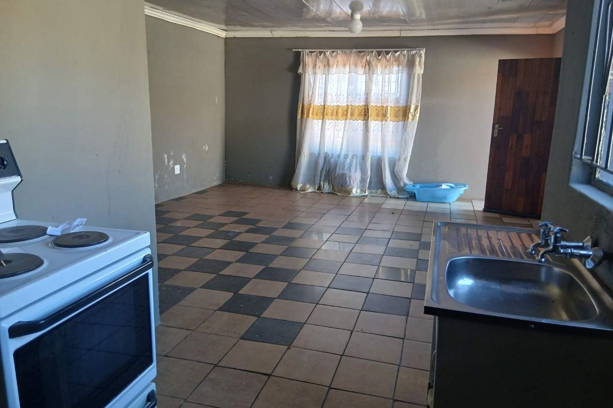 Mayberry Park Bachalor Pad to Rent - Photo 3