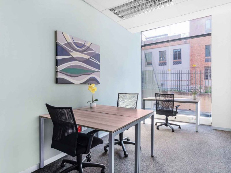 Serviced office space for 15 persons in Regus West Rand – Constantia Kloof - Photo 3