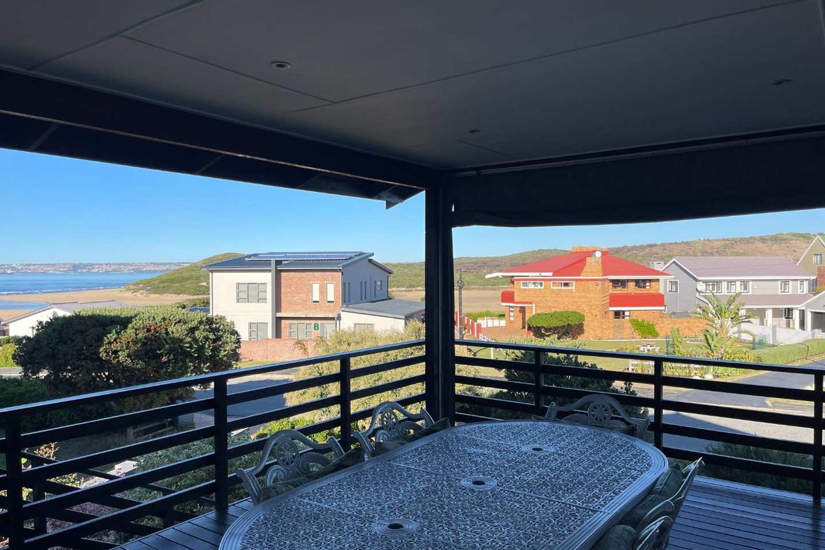 Coastal Living Just Steps from the Shore – Klein Brak River Gem! - Photo 4
