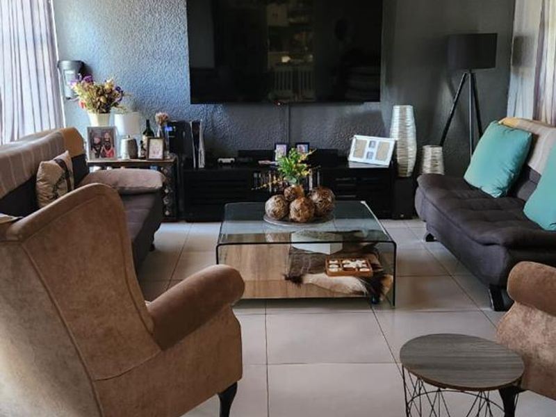 Modern family home in Carters Glen - Photo 8