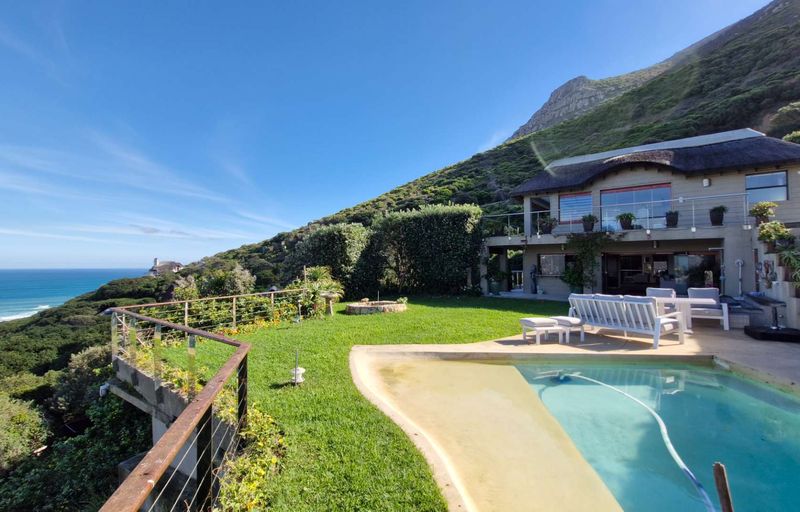 Exclusive Mountside Sanctuary: Breathtaking Chapman’s Peak, Valley & Ocean Views