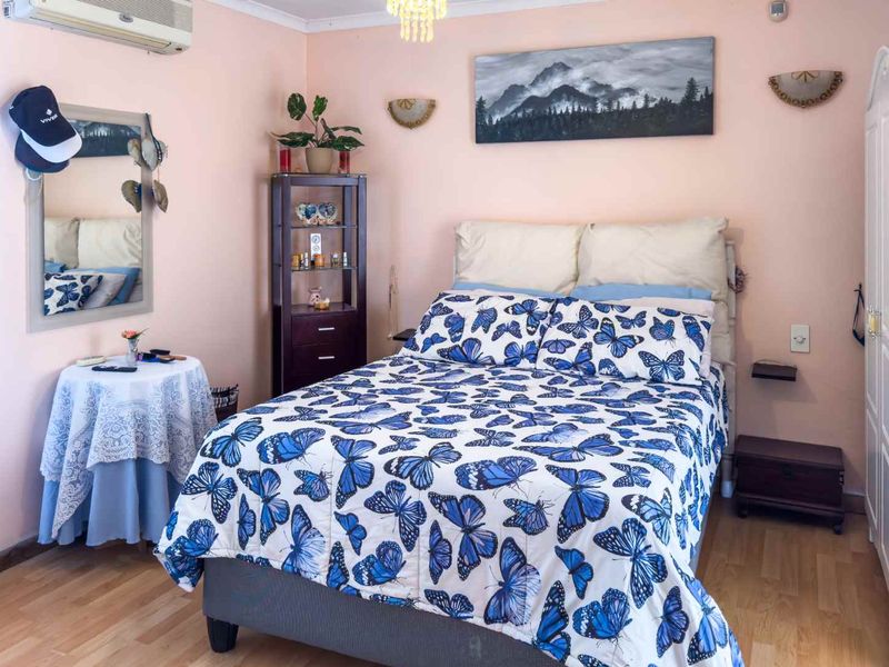 Cozy meets functionality in this stunning property! - Photo 10