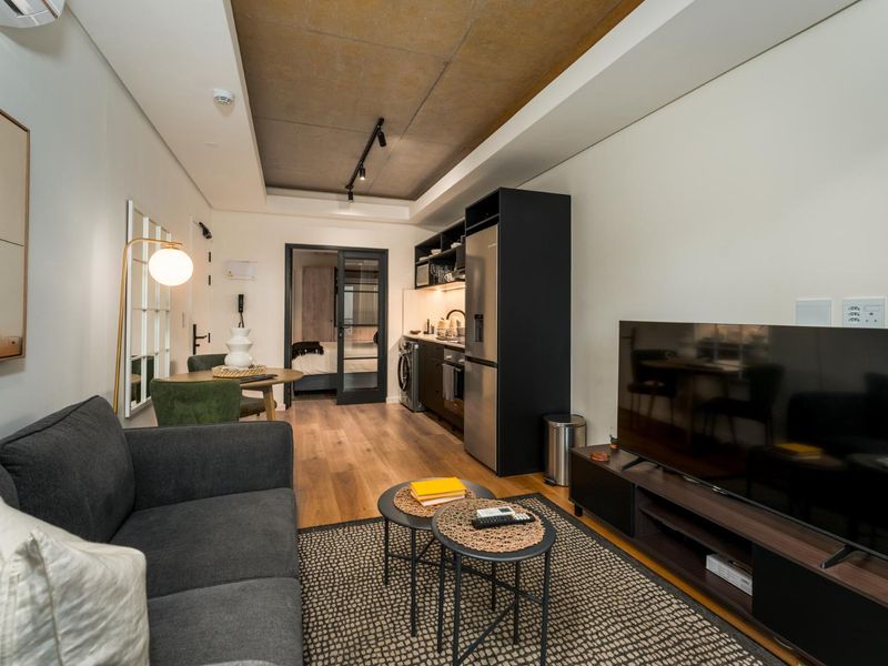 Modern One-Bedroom Apartment in Station House | A Lifestyle Worth Investing In - Photo 10