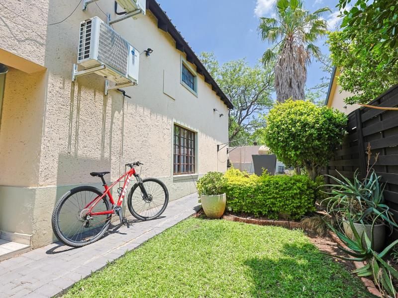 Modern 2-Bedroom Townhouse for Rent - Photo 10