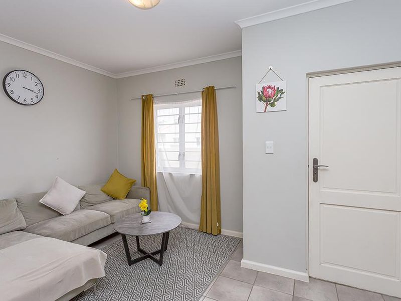 Perfect starter home or Investment - Photo 3