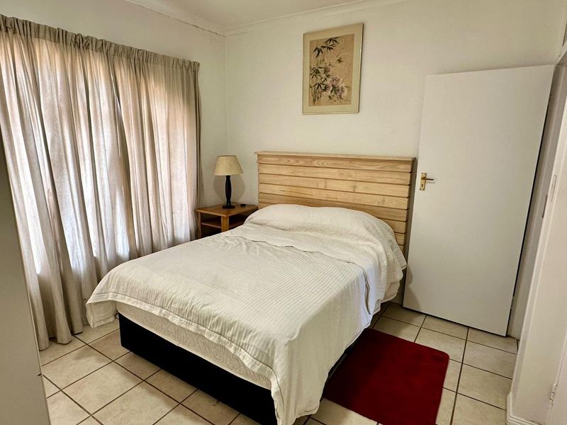 charming double-story unit. - Photo 9