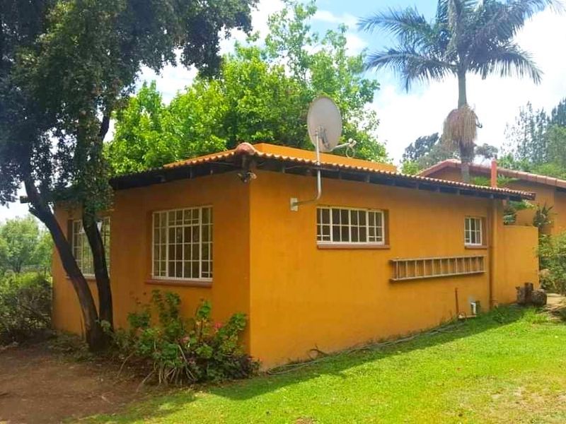 "An ideal residence is characterized by a generous expanse of land" - Photo 3