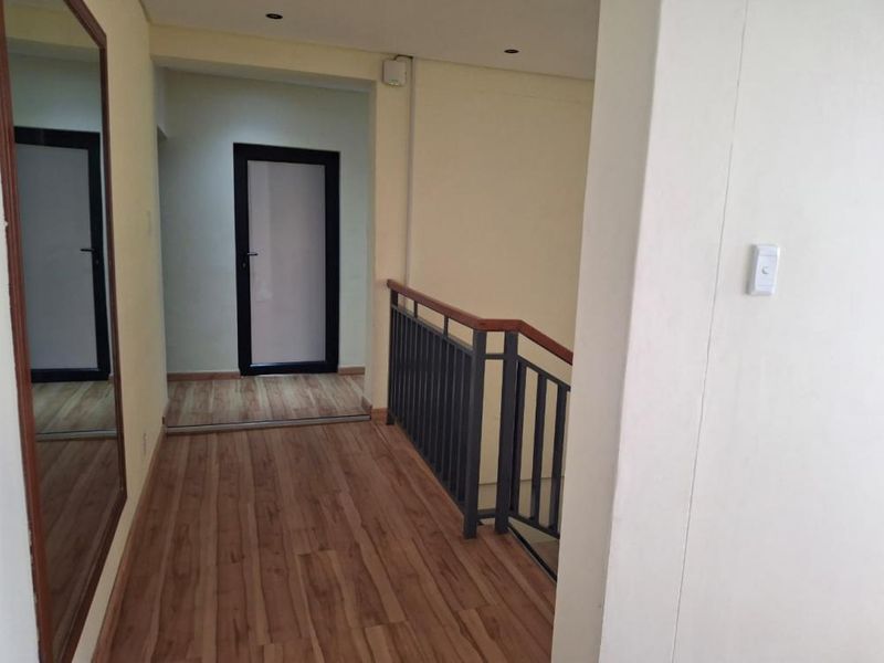 14-Bedroom Luxury Property For Sale! - Photo 2