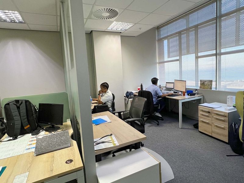 Premium Commercial Office for Sale in Umhlanga Ridgeside. - Photo 10