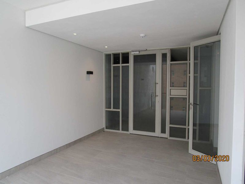 STUPENDOUS ULTRA MODERN 2 BED LUXURY APARTMENT  IN ROSEBANK - Photo 6