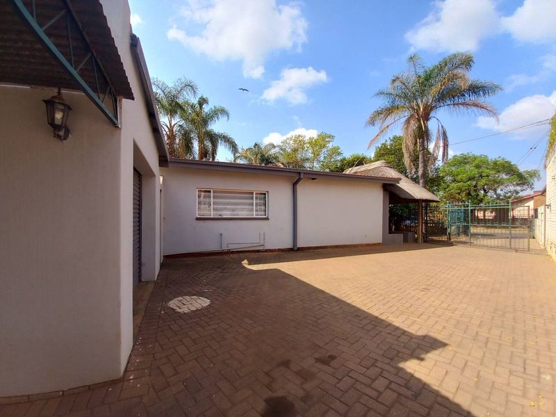 Three bedrooms house for sale in Kwaggasrand - Photo 7