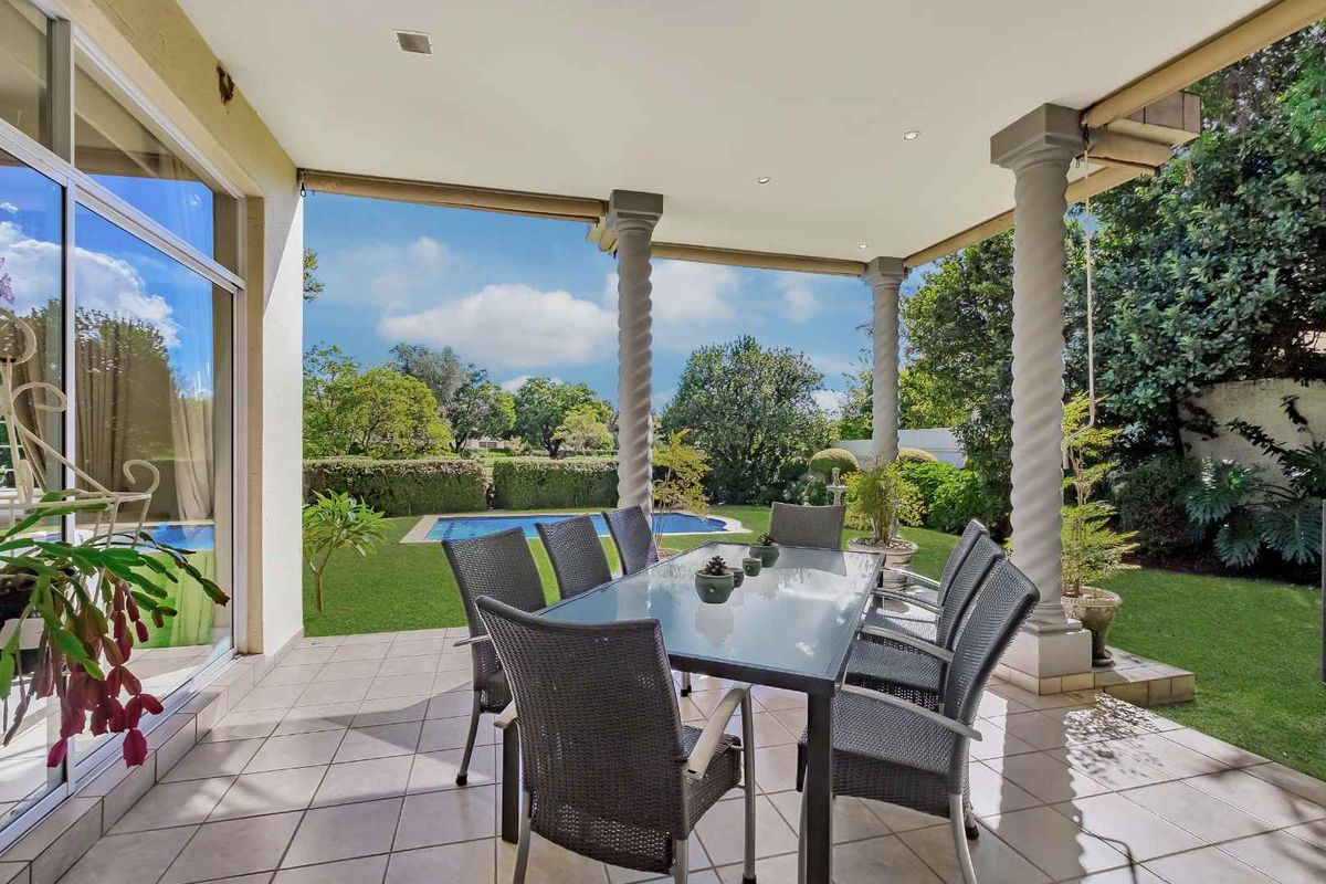 IMMACULATE 3 BEDROOM HOME IN FOURWAYS GARDENS LIFESTYLE ESTATE - Photo 5